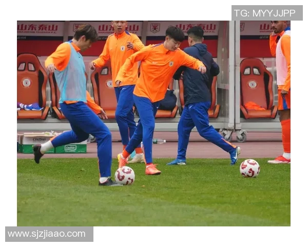 山东鲁能携手足球明星共庆盛典送出精彩足球体验活动